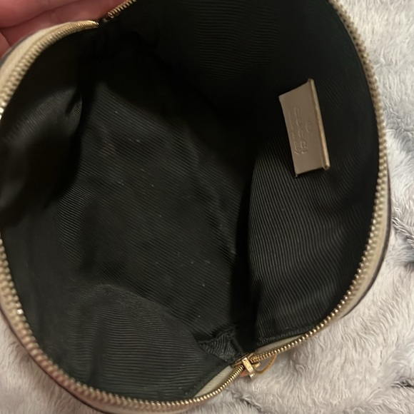 Gucci makeup or travel bag - Picture 5 of 9
